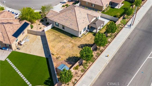 44745 Aspen St, Lancaster, CA 93535