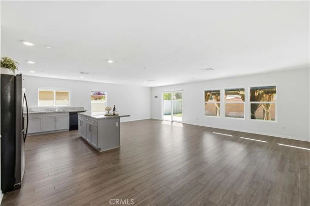 44745 Aspen St, Lancaster, CA 93535