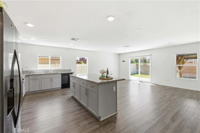 44745 Aspen St, Lancaster, CA 93535