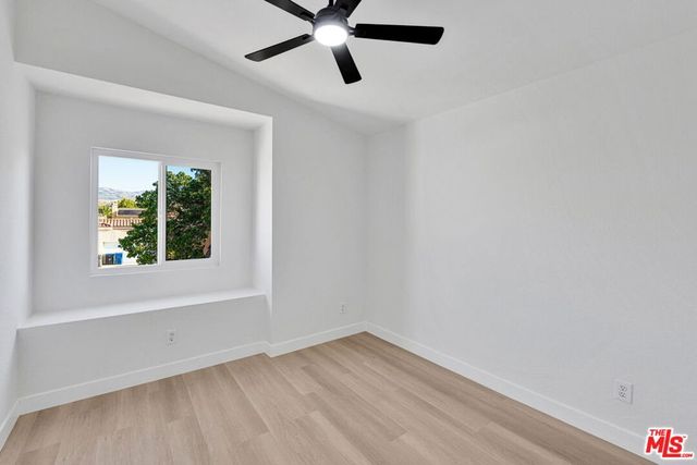 3723 Hollowglen Drive, Palmdale, CA 93550