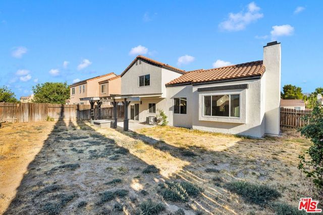 3723 Hollowglen Drive, Palmdale, CA 93550