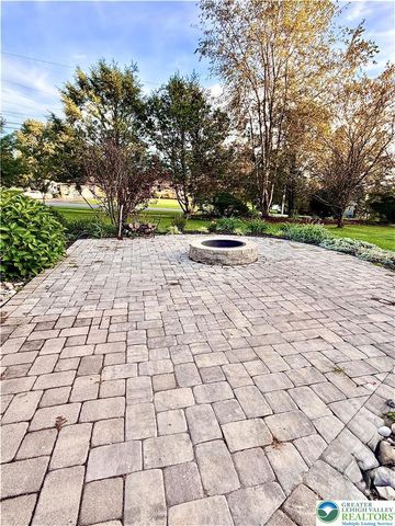 6425 Abbey Road, Plainfield Twp, PA 18091