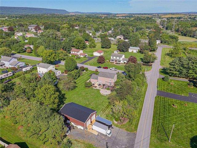 6425 Abbey Road, Plainfield Twp, PA 18091