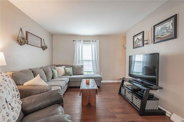 6425 Abbey Road, Plainfield Twp, PA 18091
