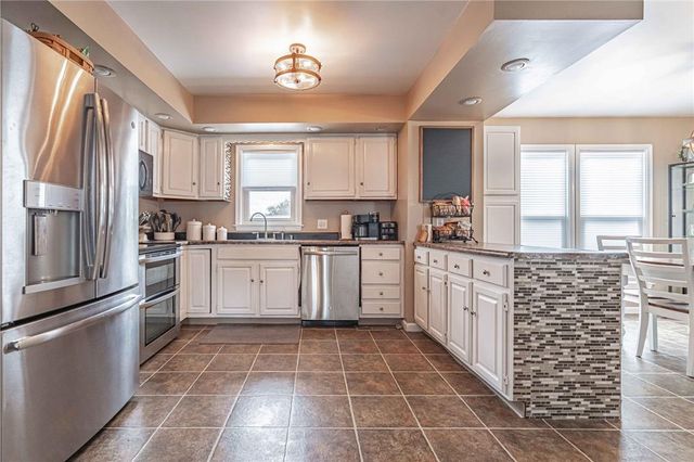 6425 Abbey Road, Plainfield Twp, PA 18091