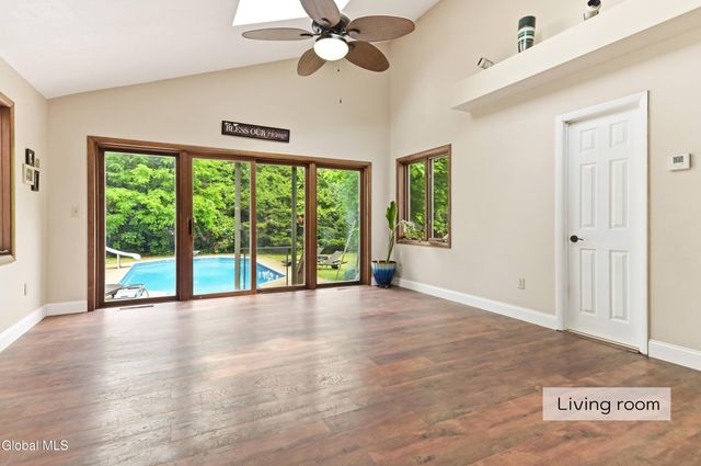 28 Lee Avenue, Guilderland, NY 12303