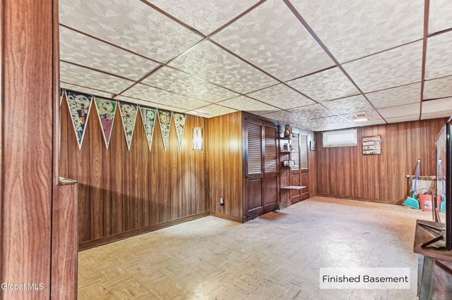 28 Lee Avenue, Guilderland, NY 12303