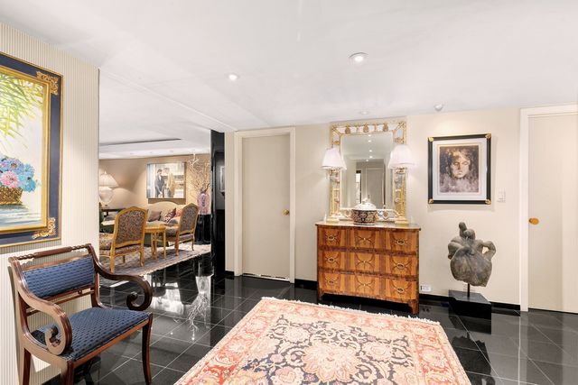 35 Park Ave Apt 11D, New York City, NY 10016