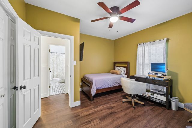 331 Radecke Road, Krum, TX 76249