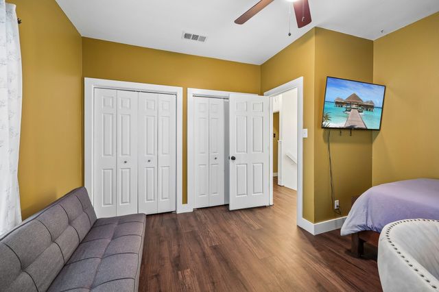 331 Radecke Road, Krum, TX 76249