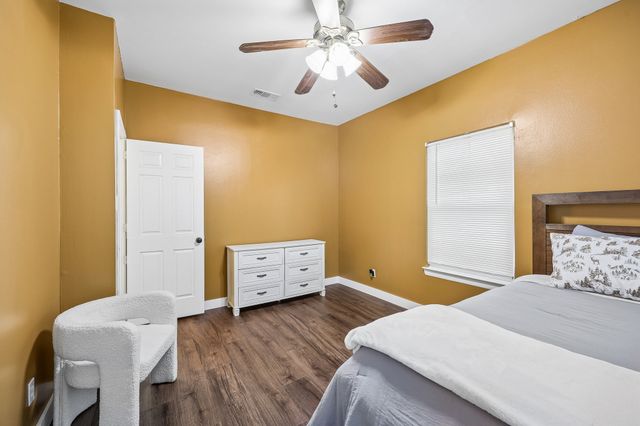 331 Radecke Road, Krum, TX 76249