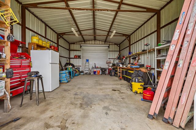 331 Radecke Road, Krum, TX 76249