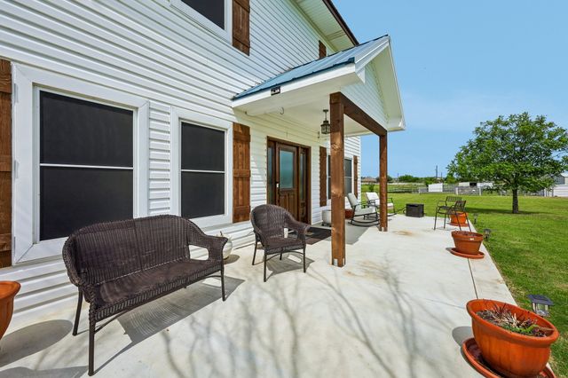 331 Radecke Road, Krum, TX 76249