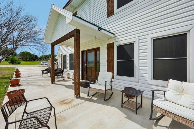 331 Radecke Road, Krum, TX 76249