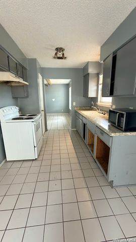 6834 Brookvale, San Antonio, TX 78238