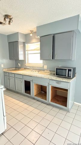 6834 Brookvale, San Antonio, TX 78238