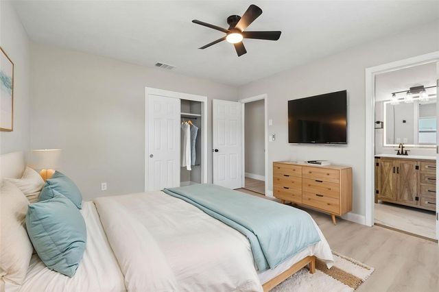 10229 N VALLE DRIVE, Tampa, FL 33612