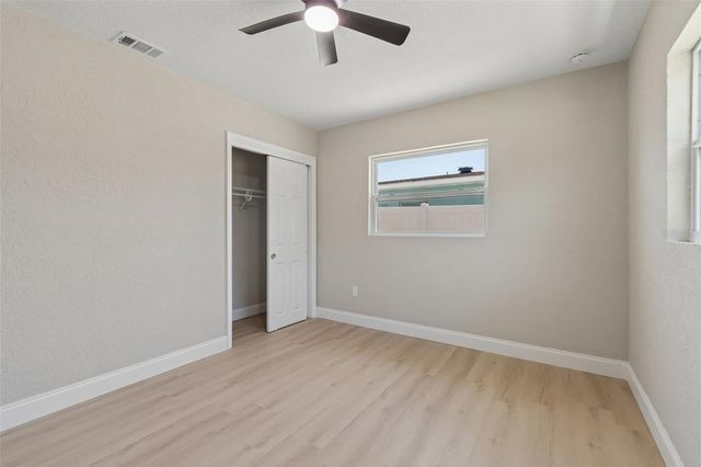 10229 N VALLE DRIVE, Tampa, FL 33612