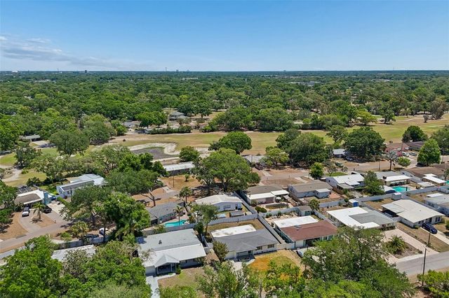 10229 N VALLE DRIVE, Tampa, FL 33612