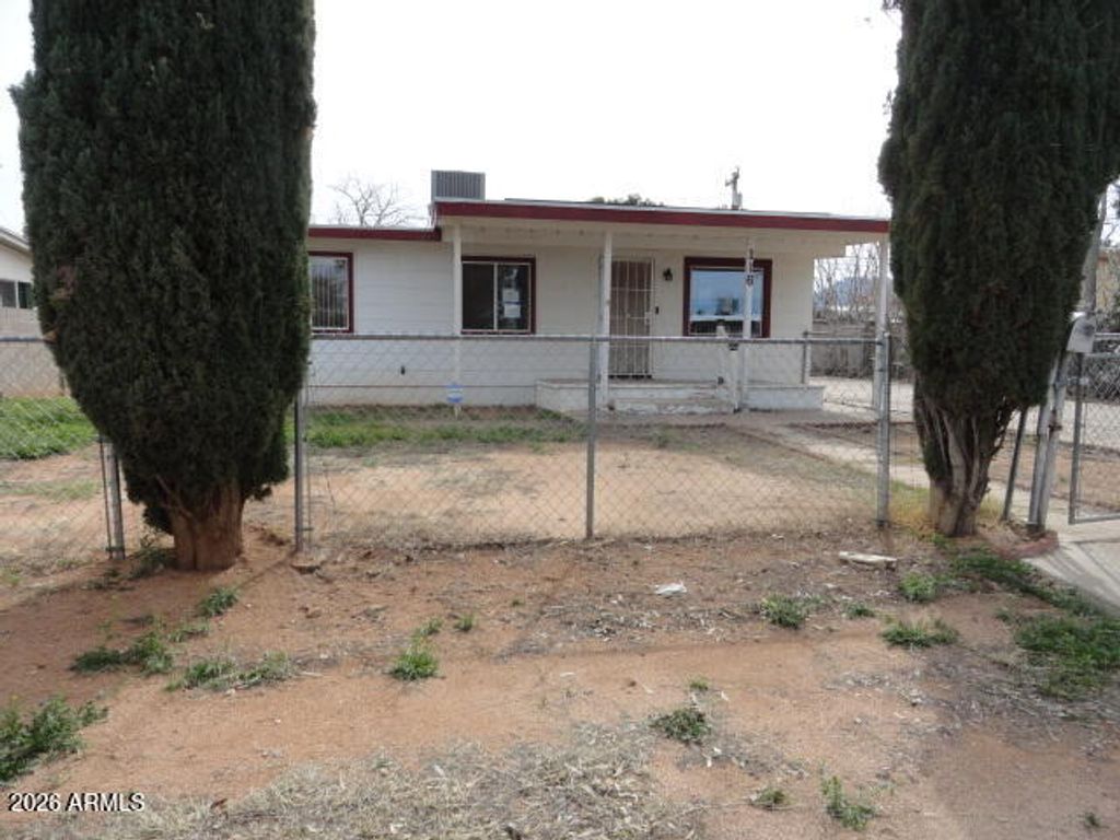 116 WOLFE Street, Sierra Vista, AZ 85635