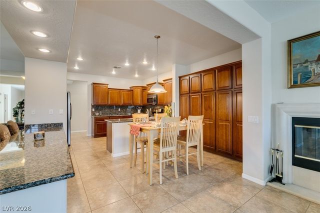 5953 Spanish Mustang Court, Las Vegas, NV 89122