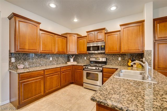 5953 Spanish Mustang Court, Las Vegas, NV 89122