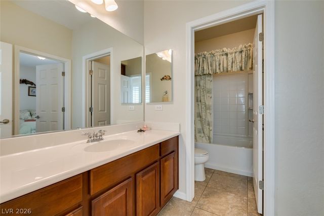 5953 Spanish Mustang Court, Las Vegas, NV 89122