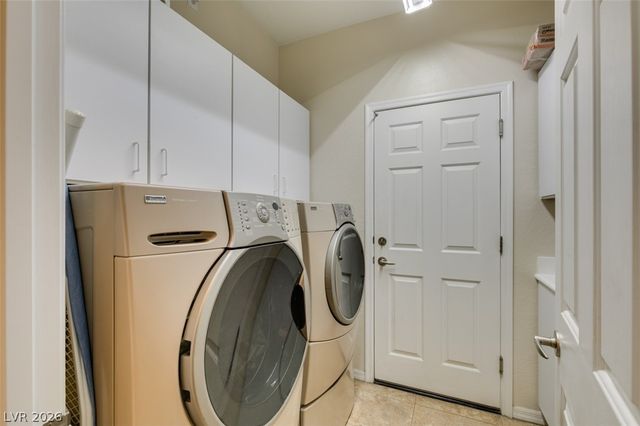 5953 Spanish Mustang Court, Las Vegas, NV 89122