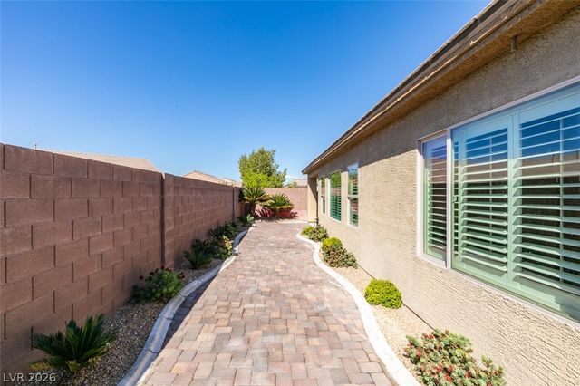 5953 Spanish Mustang Court, Las Vegas, NV 89122