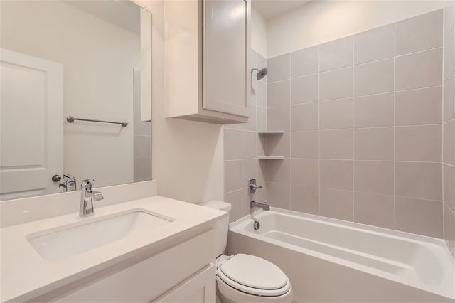 401 division Street, Plano, TX 75075