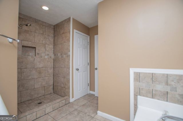 955 Pointers Way, Lawrenceville, GA 30043