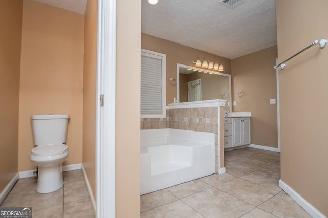 955 Pointers Way, Lawrenceville, GA 30043