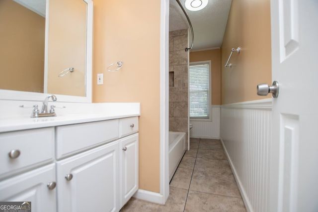 955 Pointers Way, Lawrenceville, GA 30043