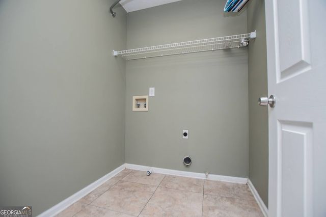 955 Pointers Way, Lawrenceville, GA 30043