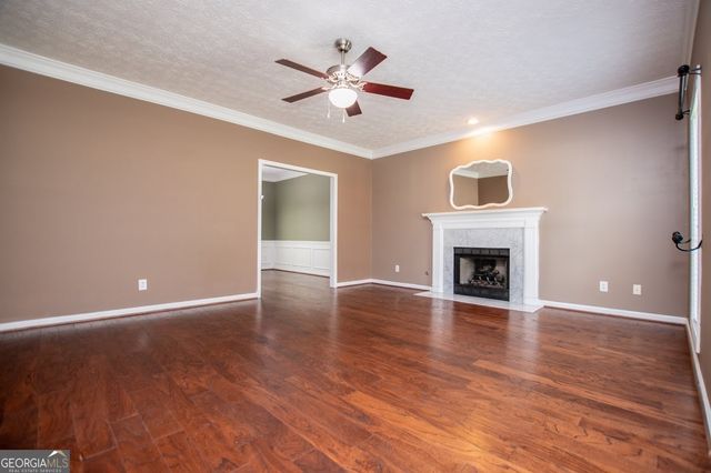 955 Pointers Way, Lawrenceville, GA 30043