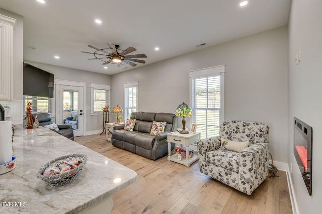 616 New Bethel Road, Piney Flats, TN 37686