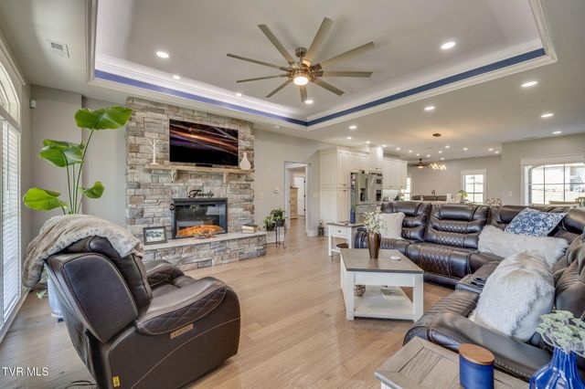 616 New Bethel Road, Piney Flats, TN 37686
