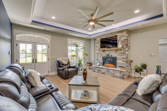 616 New Bethel Road, Piney Flats, TN 37686