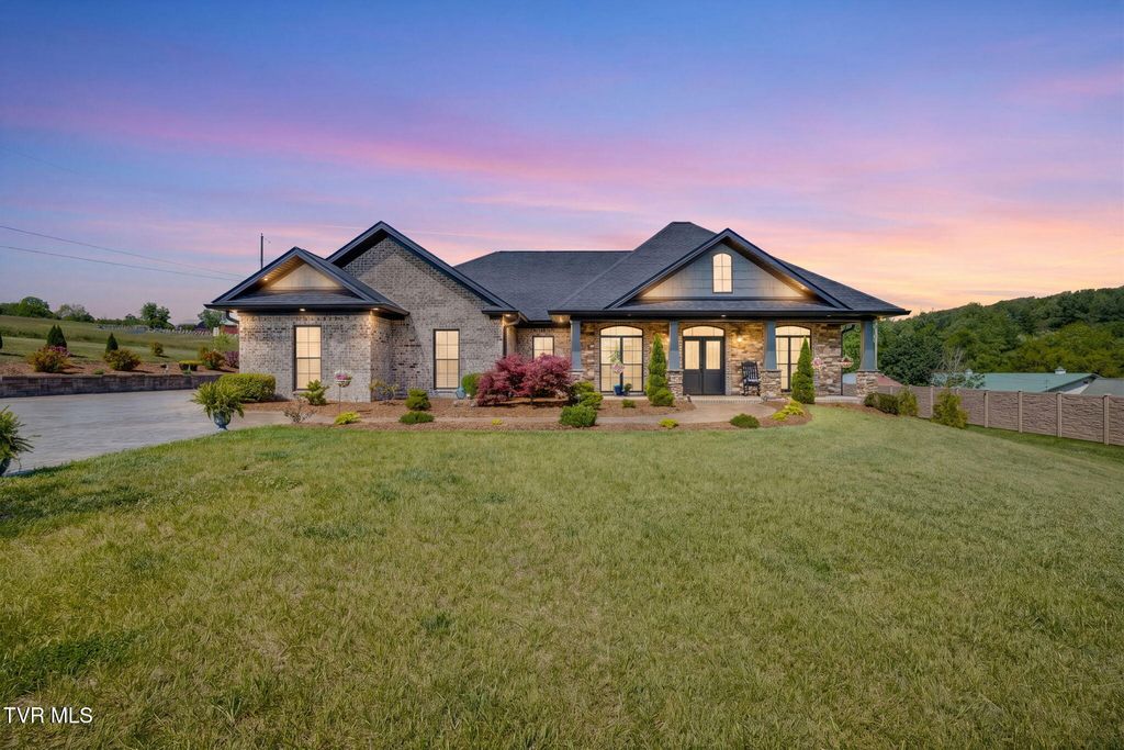 616 New Bethel Road, Piney Flats, TN 37686