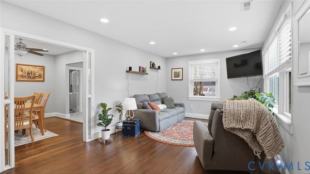 200 Moore Ave, Colonial Heights, VA 23834