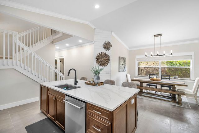 7505 NW 65th Lane, Parkland, FL 33067