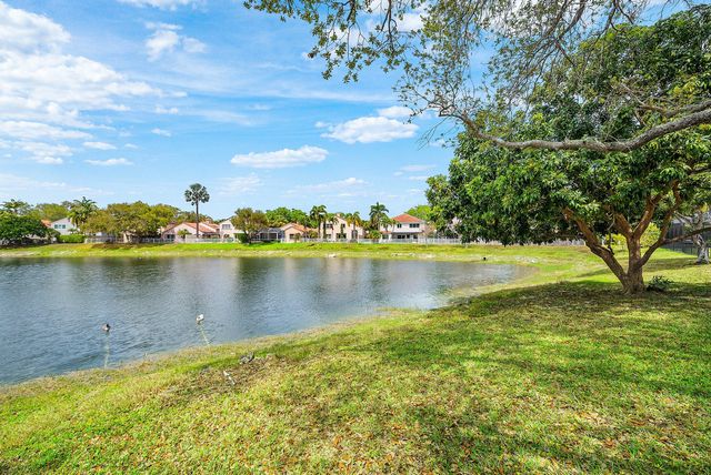 7505 NW 65th Lane, Parkland, FL 33067