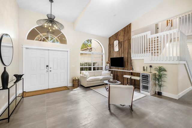 7505 NW 65th Lane, Parkland, FL 33067