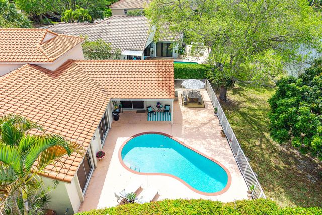 7505 NW 65th Lane, Parkland, FL 33067