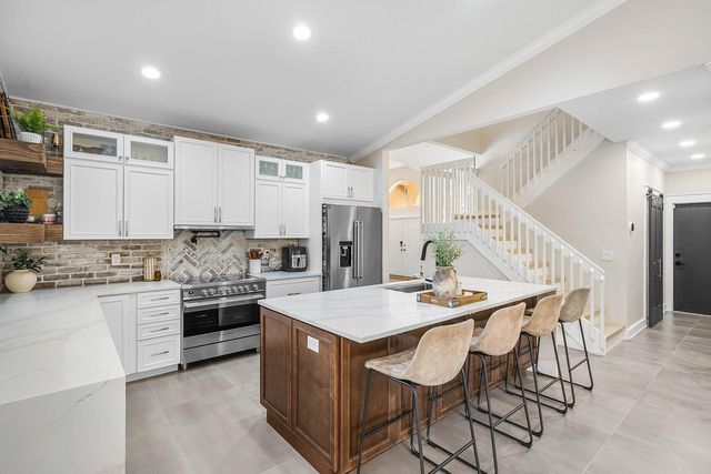 7505 NW 65th Lane, Parkland, FL 33067