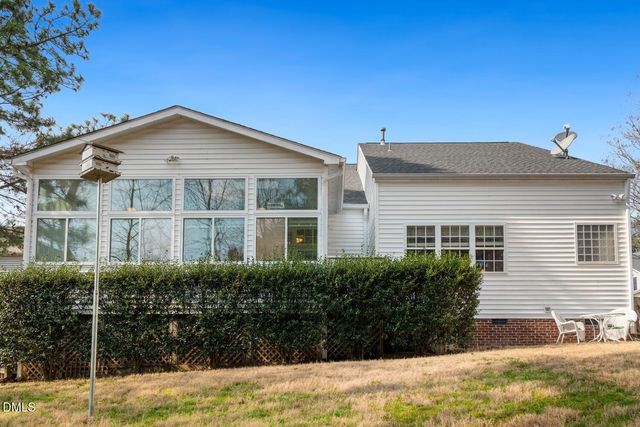 1086 Mosstree Drive, Apex, NC 27502