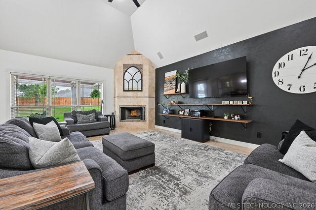 21192 E 112th Street S, Broken Arrow, OK 74014