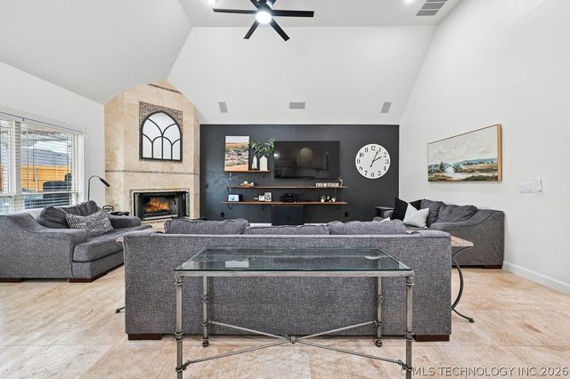 21192 E 112th Street S, Broken Arrow, OK 74014