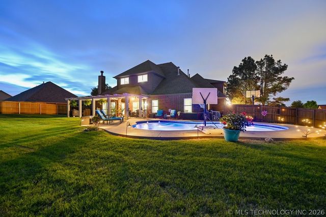 21192 E 112th Street S, Broken Arrow, OK 74014