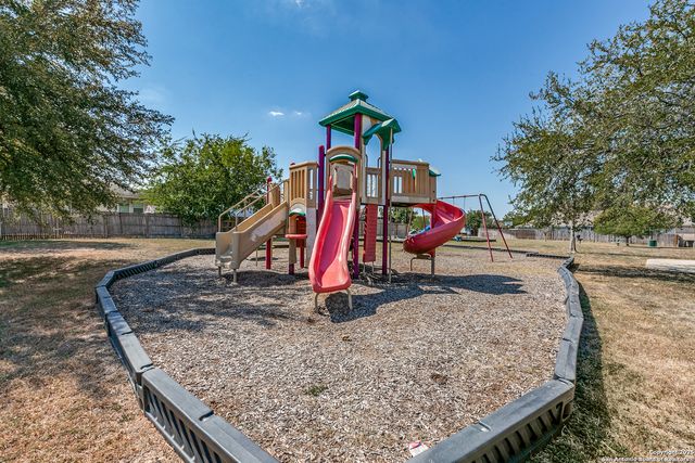 1710 Shieldhall, San Antonio, TX 78245